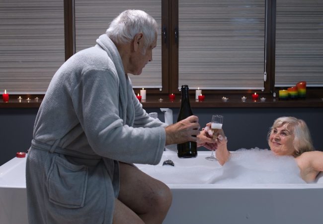 Ageing Skin and Elderly Bathing